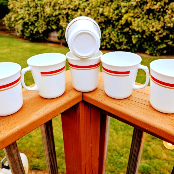 Corningware Other - 1970s Vintage CorningWare Cinnamon Chestnut D handle Striped Coffee Tea Mugs
